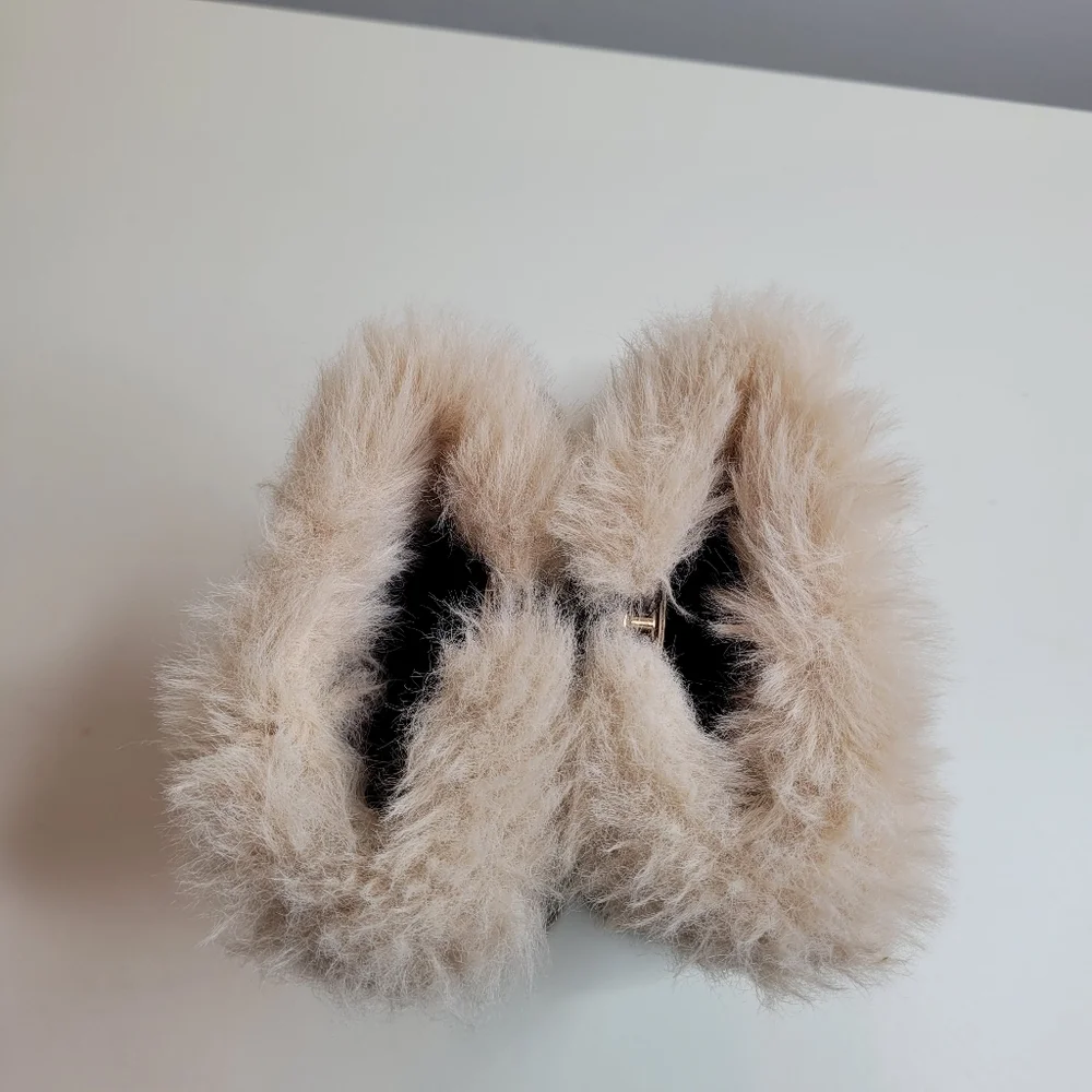 Tahari Gray Leopard Print Faux Fur Side Zip Bootie Size Girl's 10